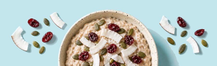 Granola v miske